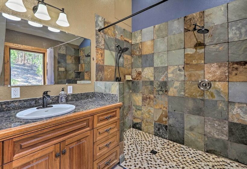 Idaho Springs Cabin W/ Gorgeous Mtn Views!