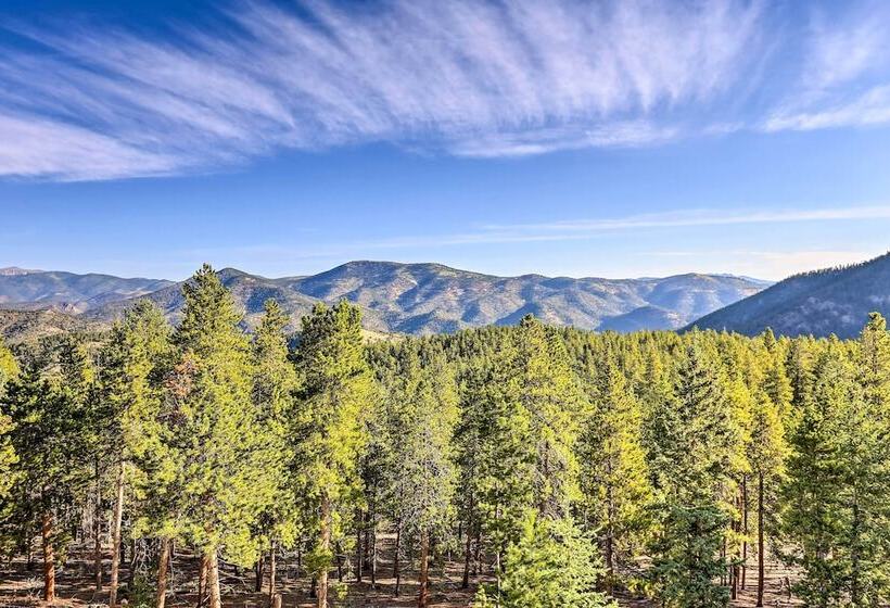 Idaho Springs Cabin W/ Gorgeous Mtn Views!