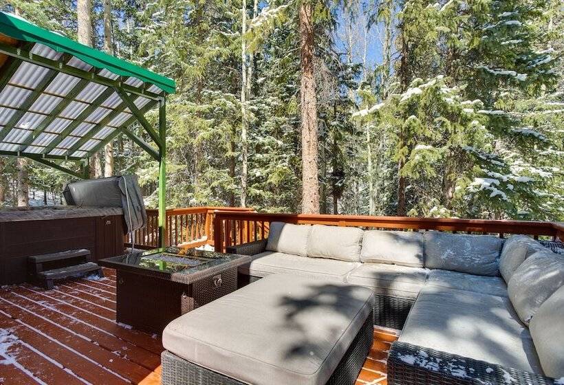 Idaho Springs Cabin W/ Hot Tub On Half Acre!