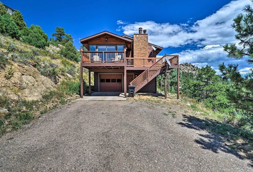 Idyllic Cabin W/ Grill & Panoramic Mtn Views!