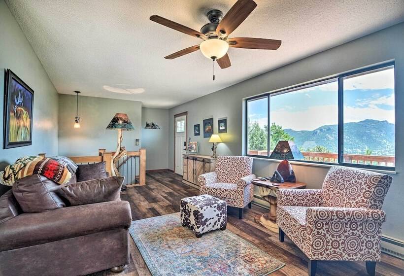 Idyllic Cabin W/ Grill & Panoramic Mtn Views!