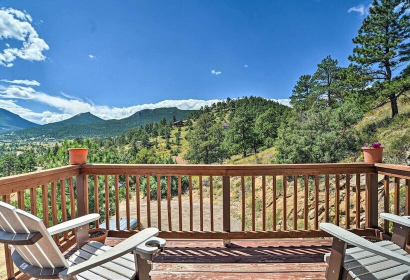 Idyllic Cabin W/ Grill & Panoramic Mtn Views!