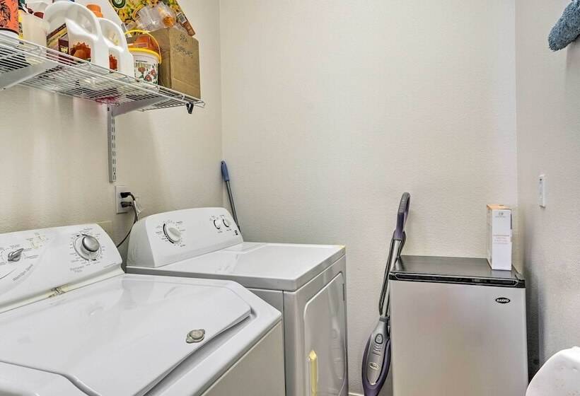 2 Mi To Coachella: Indio Home W/ Fire Pit!