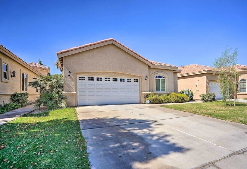 2 Mi To Coachella: Indio Home W/ Fire Pit!