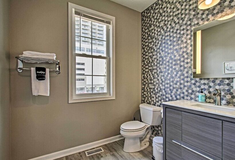 Idyllic Oceanfront Home On Atlantic City Boardwalk