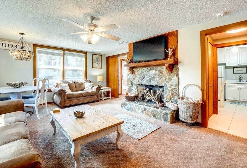 Indian Rocks Beach Cottage, Walk To Beach!