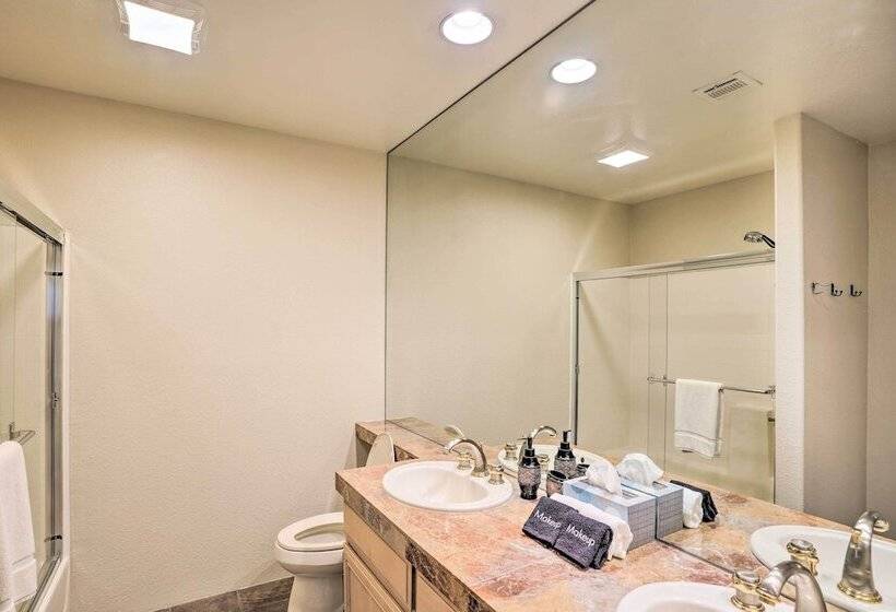 Indian Wells Oasis W/ Pool: Walk To Tennis Garden!