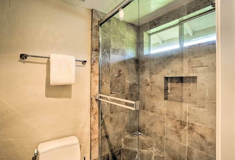 Indian Wells Oasis W/ Pool: Walk To Tennis Garden!