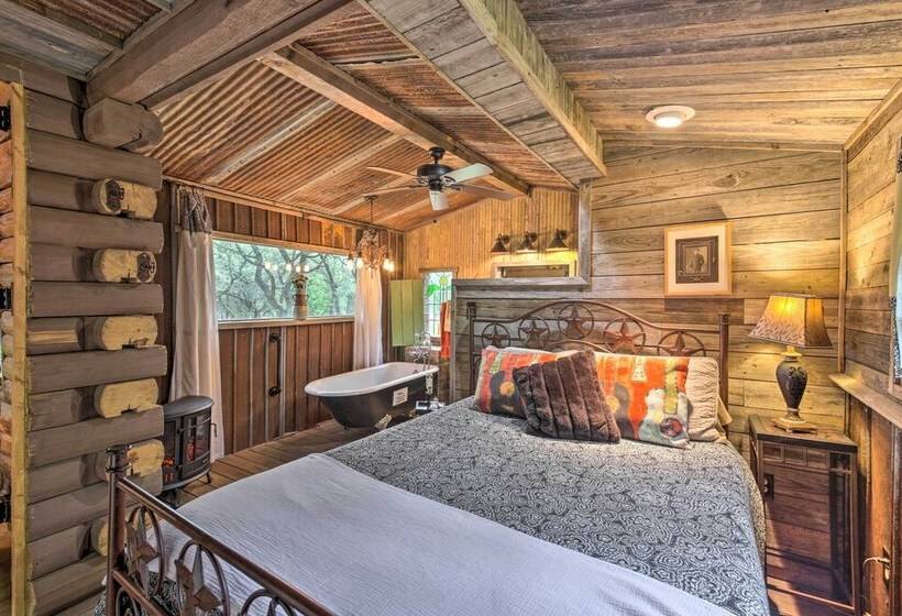 Inn The Woods Family Cabin W/ Hot Tub & Fire Pit