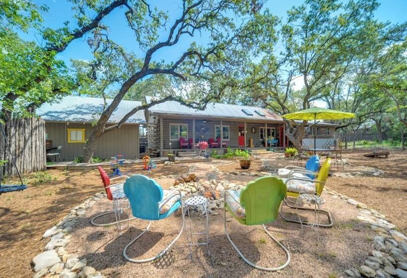 Inn The Woods  Family Cabin W/ Hot Tub & Fire Pit