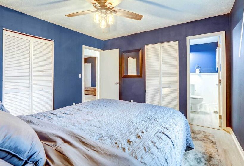 Inviting Frankfort Home Near Bourbon Trail!