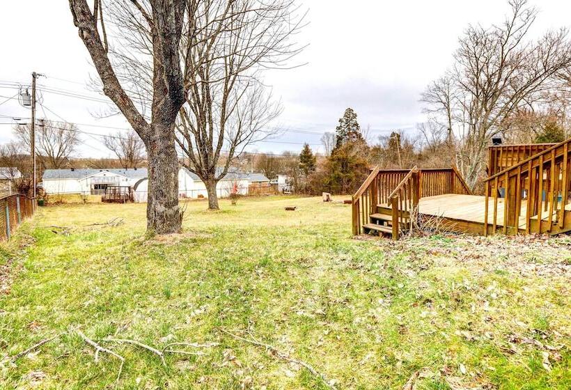 Inviting Frankfort Home Near Bourbon Trail!