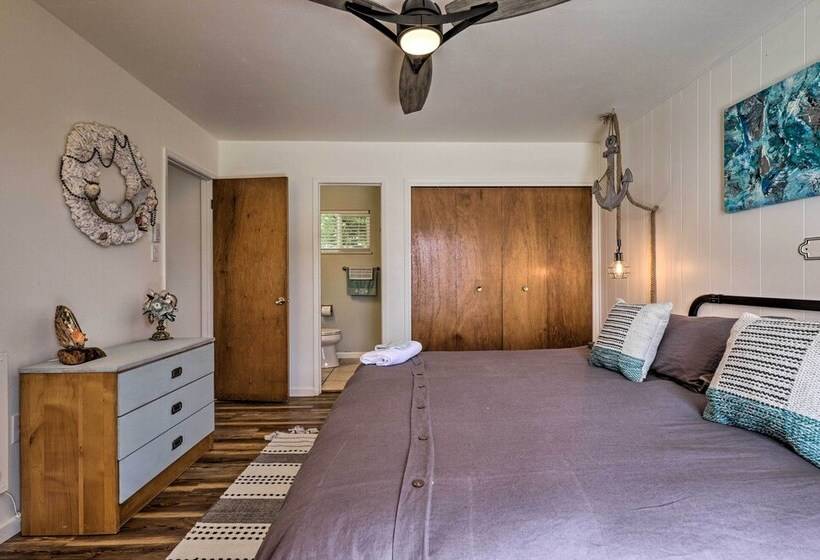 Irish Beach Cottage W/ Beach Access & Ocean Views