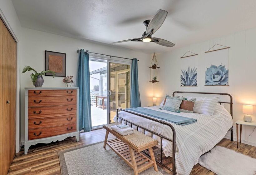 Irish Beach Cottage W/ Beach Access & Ocean Views