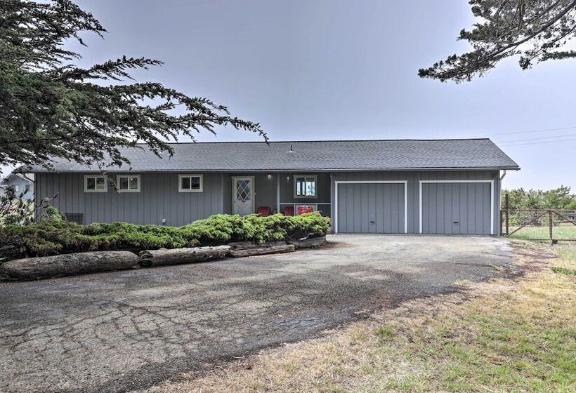 Irish Beach Cottage W/ Beach Access & Ocean Views