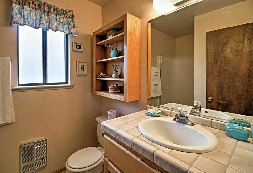 Irish Beach Ocean View Home On Manchester Coast!