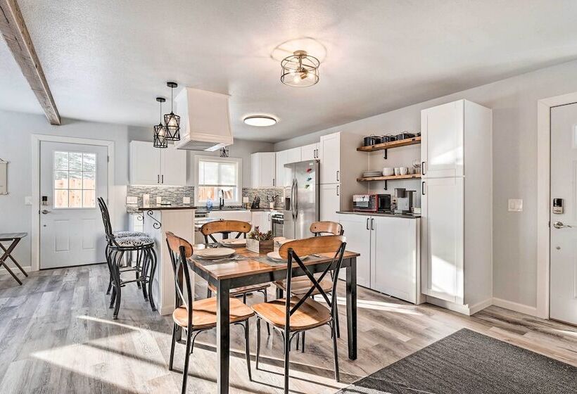 Kenai Home W/ Fireplace < 10 Mi To Big Eddy!