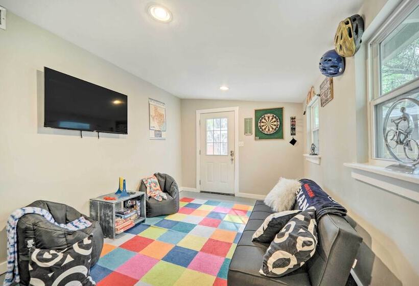 Kerrville  Hill House  W/ Backyard Oasis!