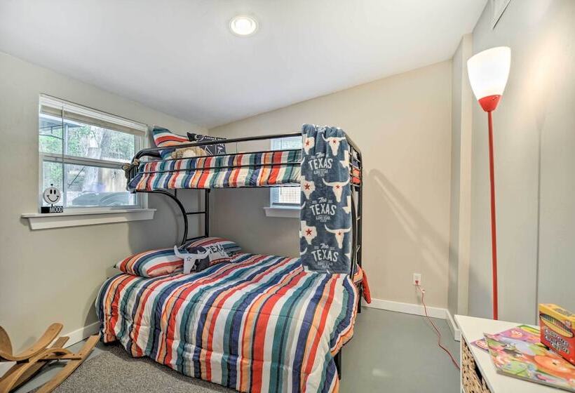 Kerrville  Hill House  W/ Backyard Oasis!