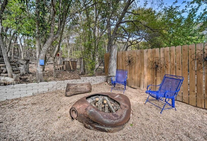 Kerrville  Hill House  W/ Backyard Oasis!