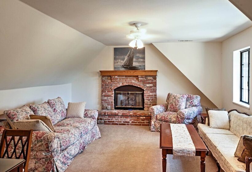 Lake Arrowhead House W/ Lake Views & Wet Bar!