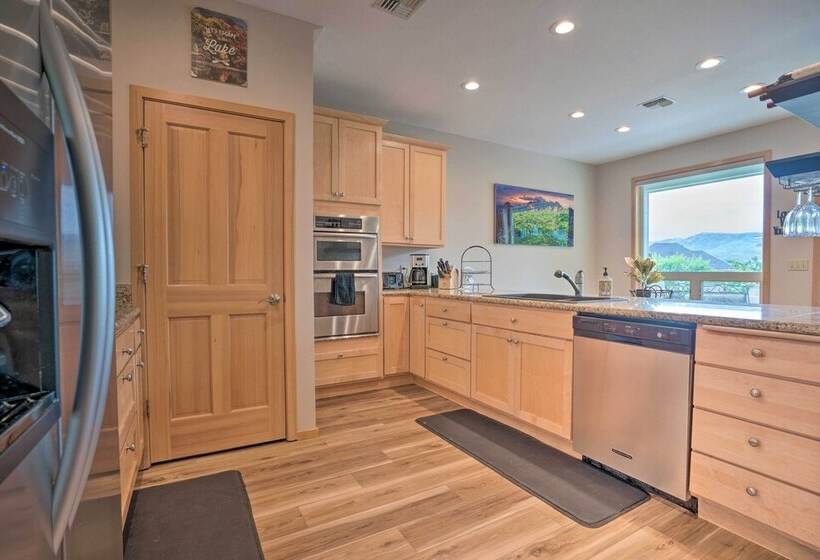 Lake Chelan Home W/ Boat Dock & Slip