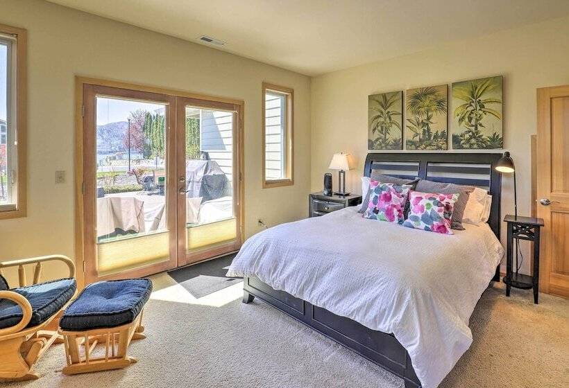 Lake Chelan Home W/ Boat Dock & Slip