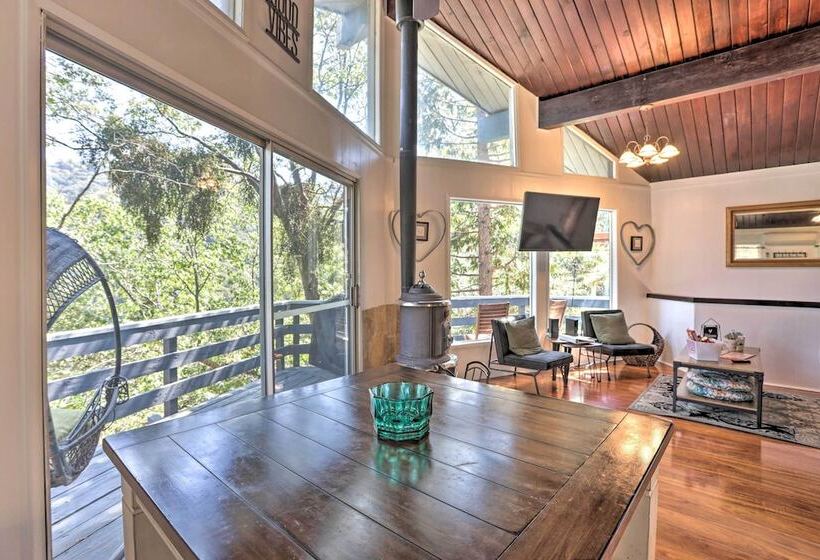 Lake Gregory Getaway: Cabin With Deck + Grill!