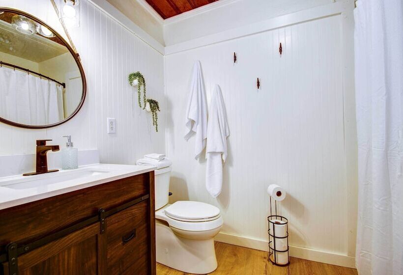 Boat Doat: Lake Of The Ozarks Vacation Home!