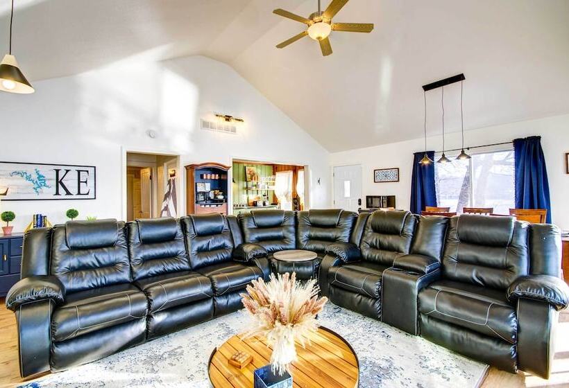 Boat Doat: Lake Of The Ozarks Vacation Home!