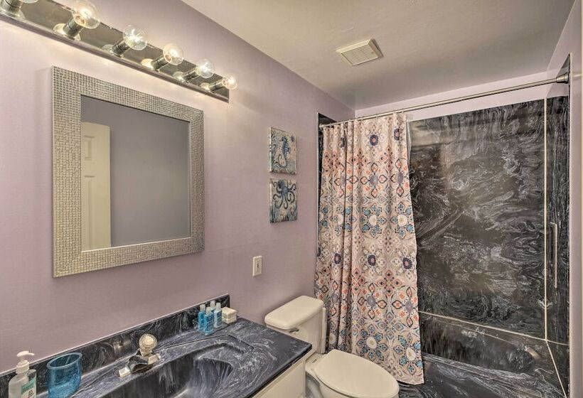 Lake Okeechobee Fishing Retreat W/ Fire Pit!