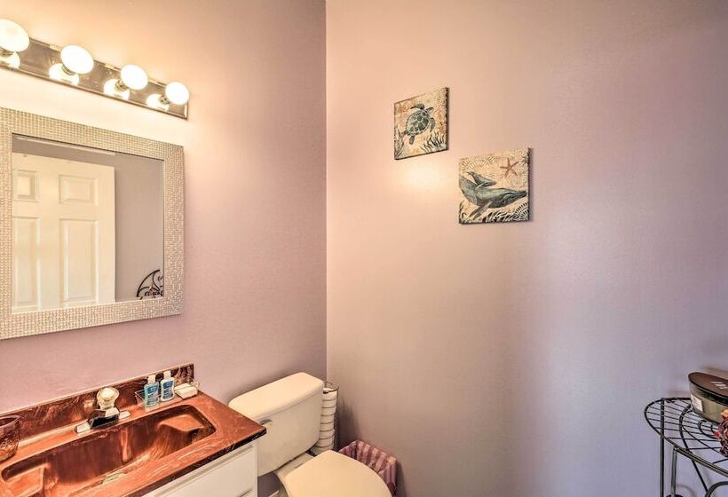 Lake Okeechobee Fishing Retreat W/ Fire Pit!