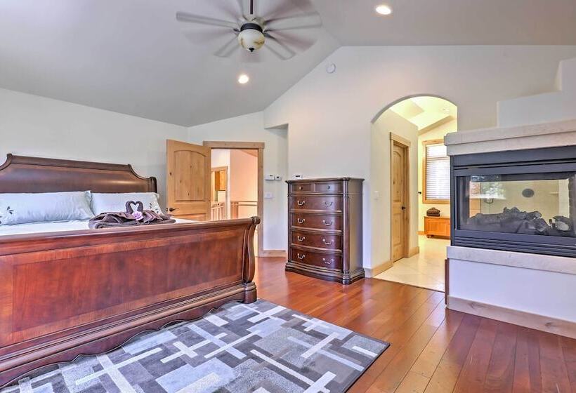 Lake Tahoe Home W/ Forest Views: Ski At Heavenly!