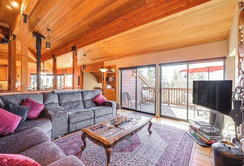 Lake Tahoe Home W/ Hot Tub: 10 Mi To Palisades Ski