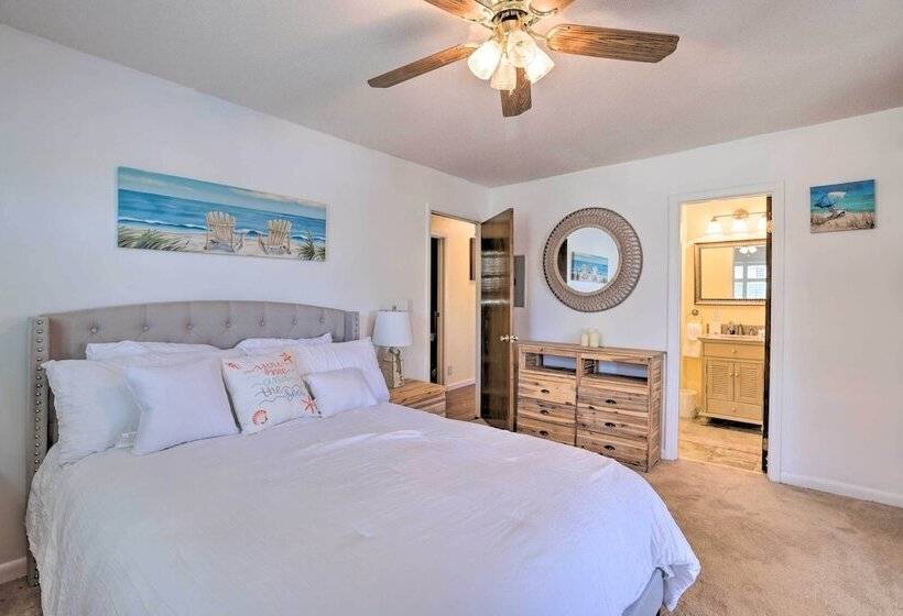 Lakefront Abode W/ Dock ~ 15 Mi To Talladega!