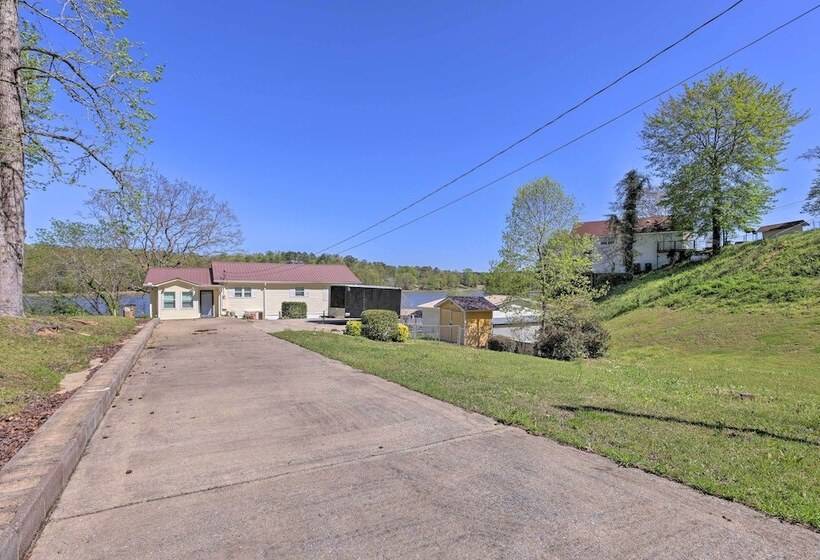 Lakefront Abode W/ Dock ~ 15 Mi To Talladega!