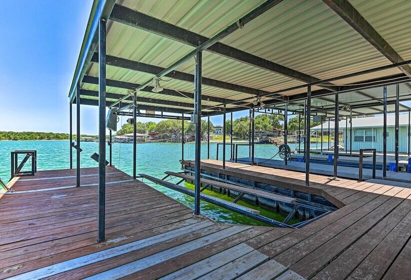 Lakefront Brownwood Home W/ Private Boat Dock