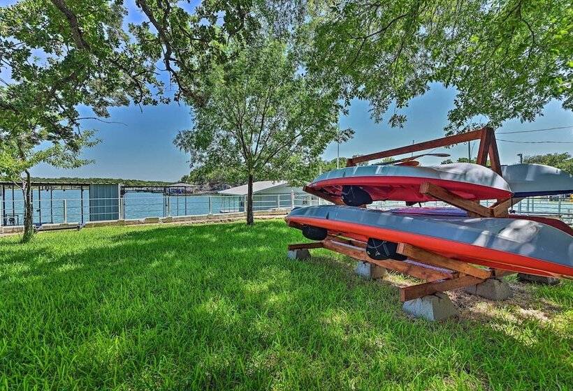 Lakefront Brownwood Home W/ Private Boat Dock