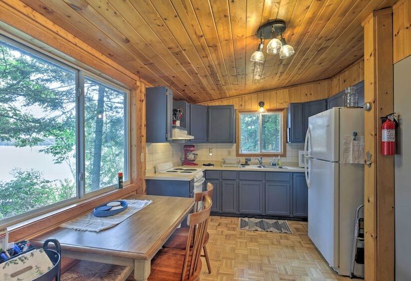 Lakefront Family Escape W/ Views, Dock, & Kayaks!