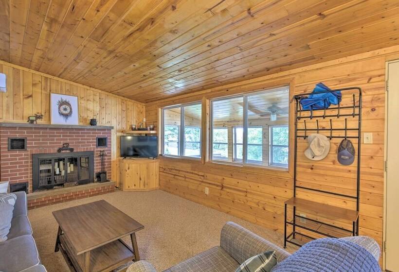 Lakefront Family Escape W/ Views, Dock, & Kayaks!