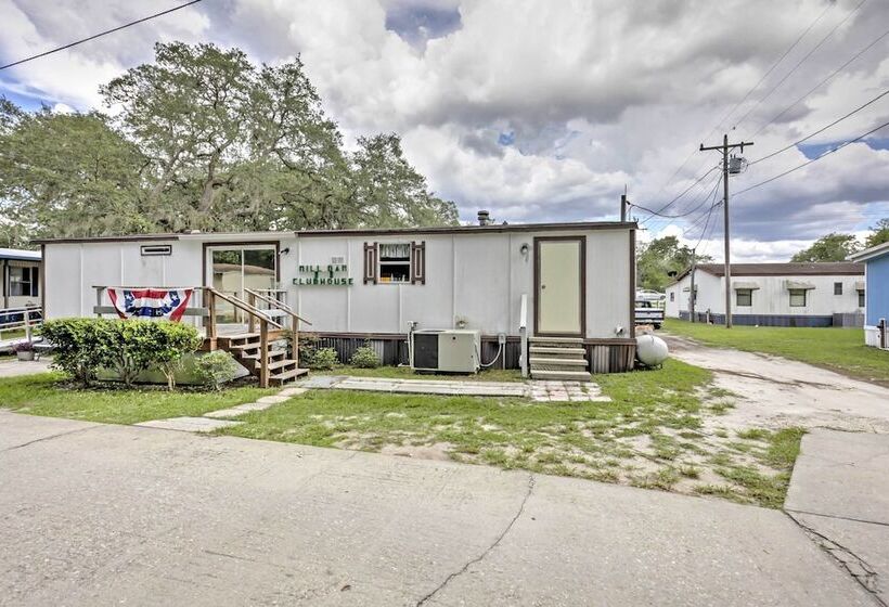 Lakeside Silver Springs Cabin W/ On Site Boat Ramp