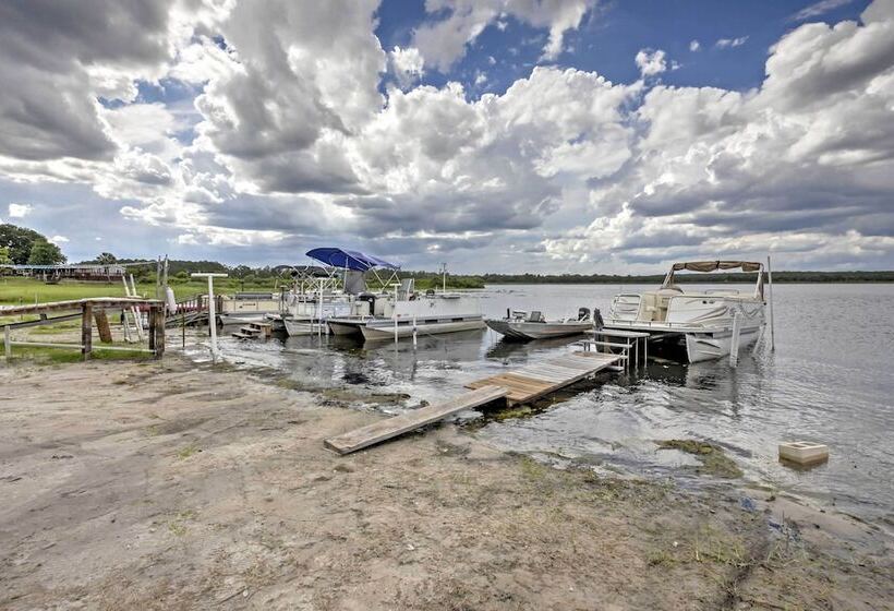 Lakeside Silver Springs Cabin W/ On Site Boat Ramp