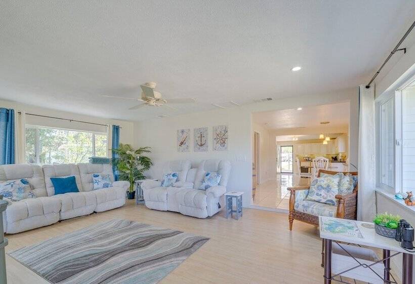 Laurel On The Lakes  Floral City Escape W/ Canoe!