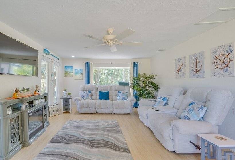 Laurel On The Lakes  Floral City Escape W/ Canoe!