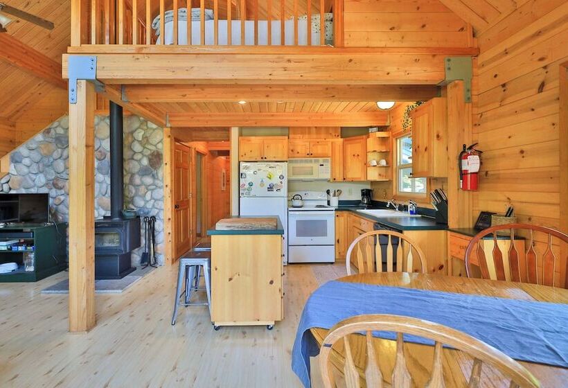 Leavenworth Cabin 3 Mi To Lake Wenatchee: Hot Tub!