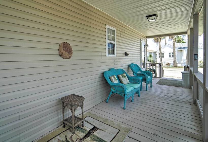 Deck & Pool Access: Long Island Village Escape!