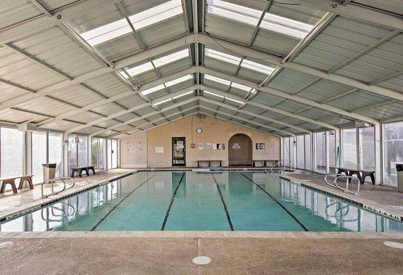 Deck & Pool Access: Long Island Village Escape!