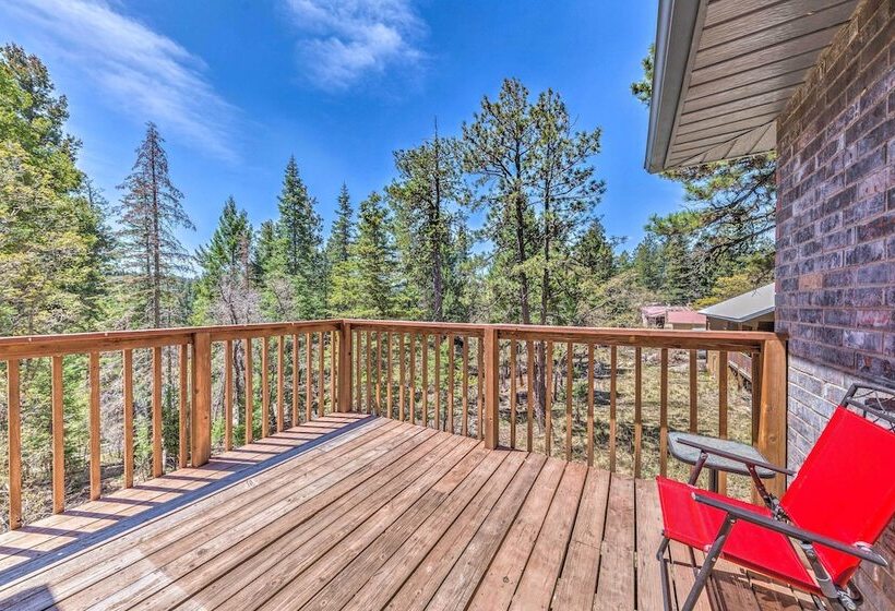 Cloudcroft Escape W/ Forest Views!