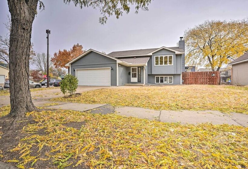 Lovely Minneapolis Home Near Target Field!