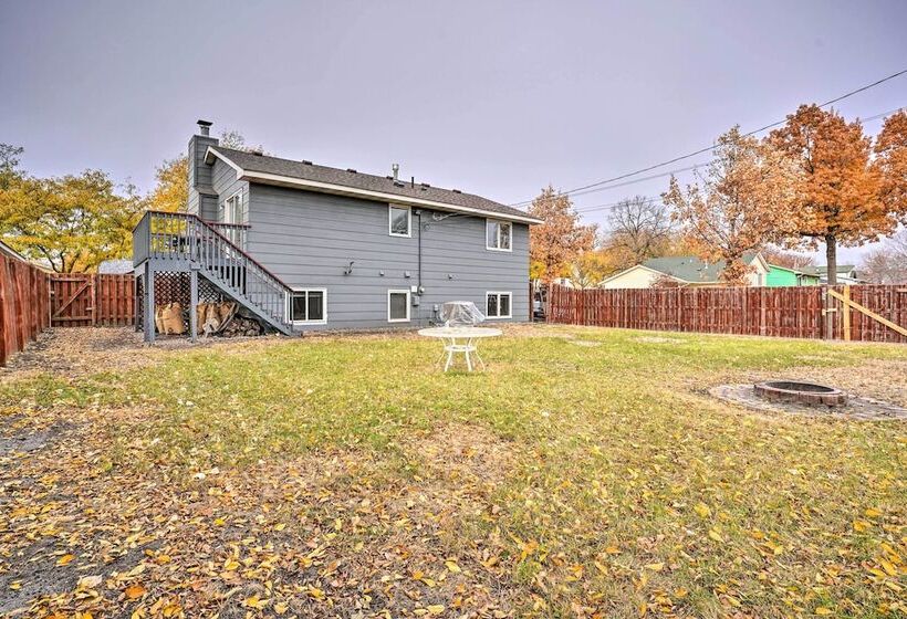Lovely Minneapolis Home Near Target Field!